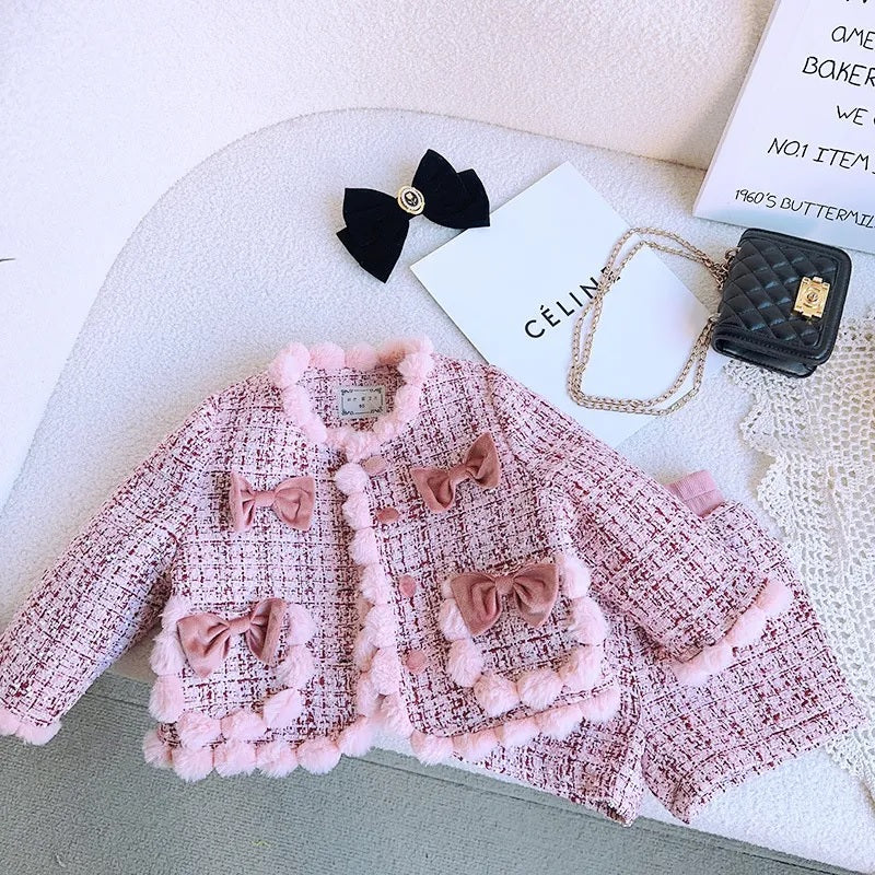 Conjunto de abrigo infantil con lazos