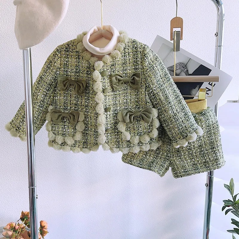Conjunto de abrigo infantil con lazos