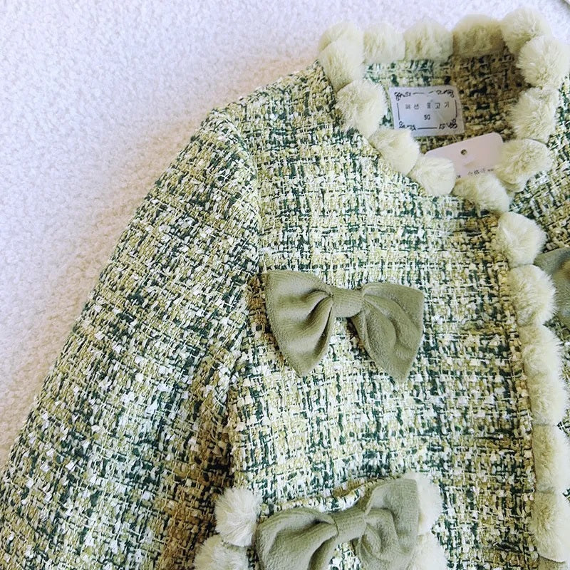 Conjunto de abrigo infantil con lazos