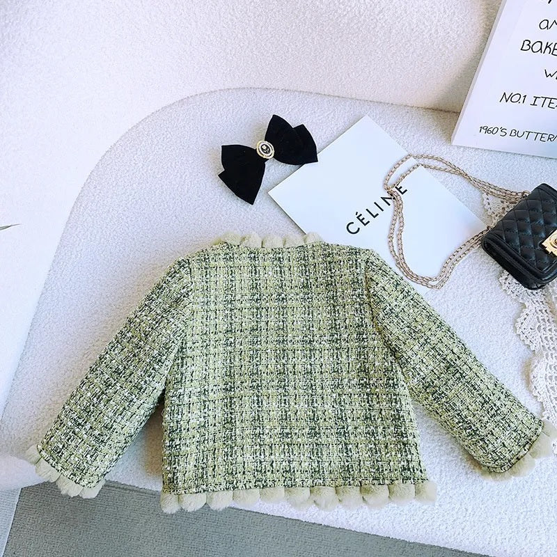 Conjunto de abrigo infantil con lazos