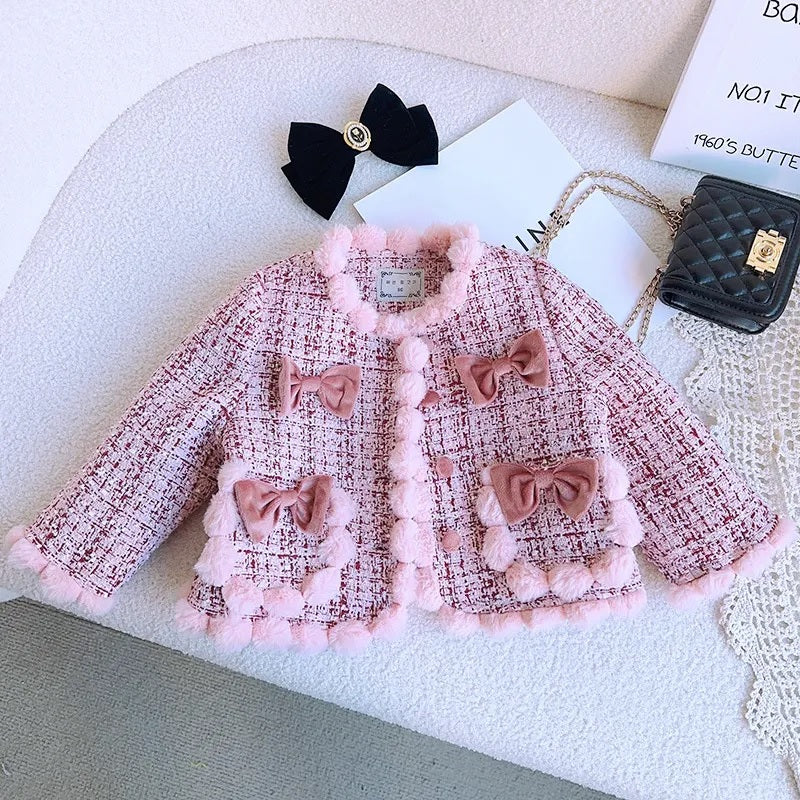 Conjunto de abrigo infantil con lazos
