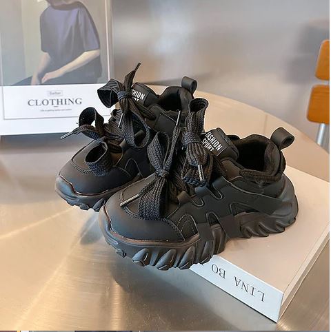 Zapatillas de deporte para niños de moda con doble cordón
