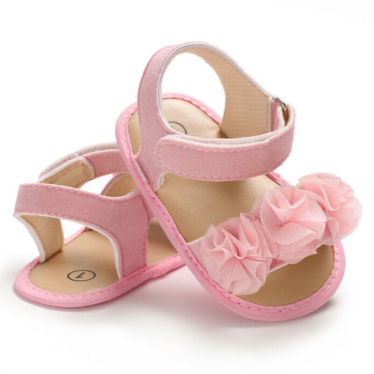 Sandalia para niña con flores