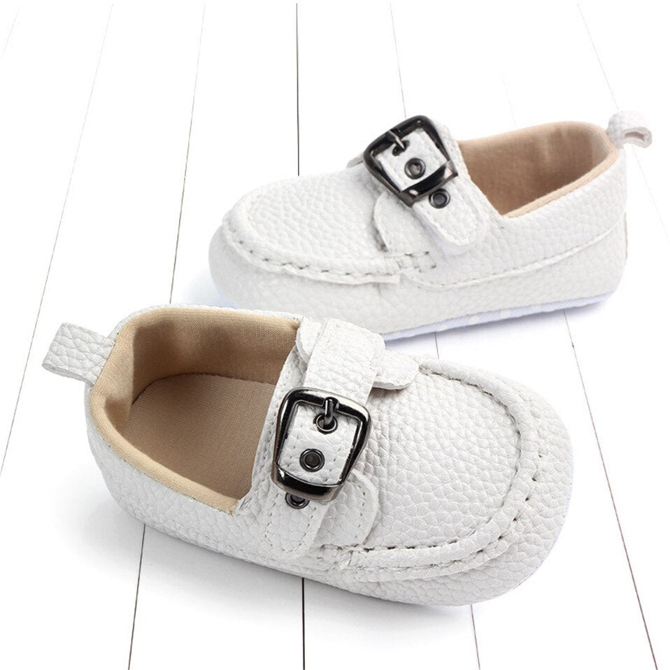 Mocasín con hebilla para bebé niño/niño pequeño