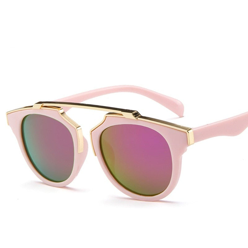 Gafas de sol elegantes y modernas