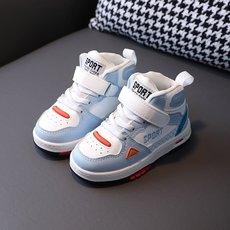 Zapatillas deportivas con velcro