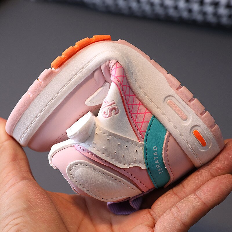 Zapatillas deportivas con velcro