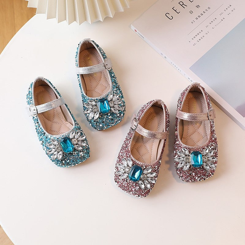 Zapatillas con piedras y lentejuelas