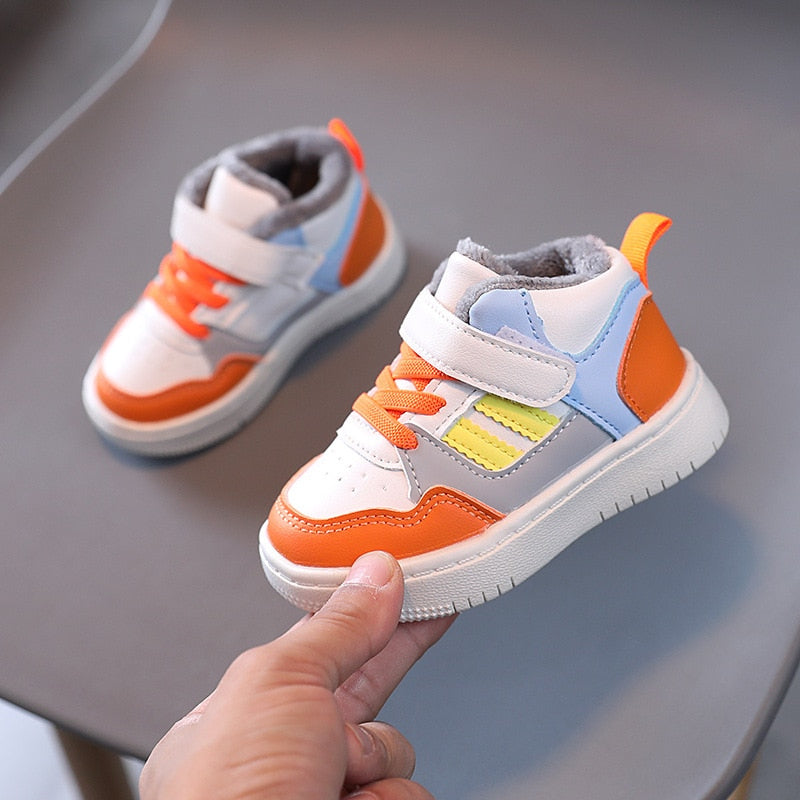 Zapatillas deportivas coloridas y divertidas