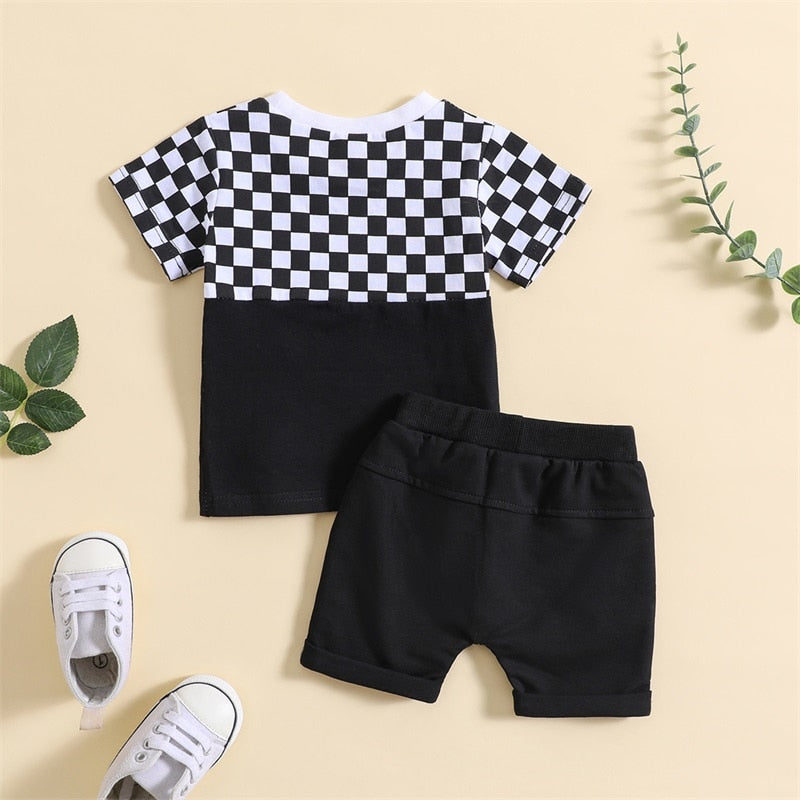 Conjunto infantil de manga corta a cuadros