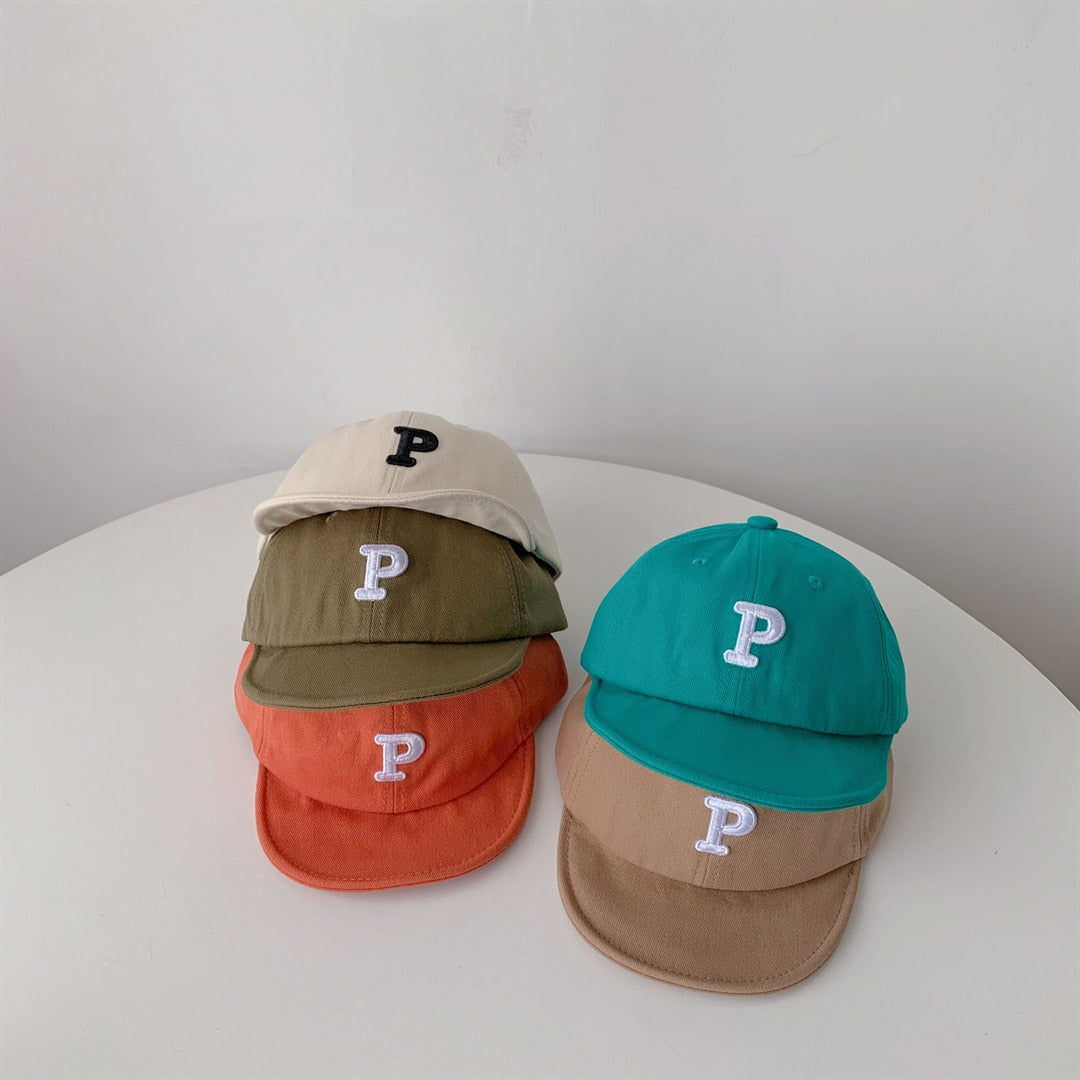 قبعة أطفال "P"