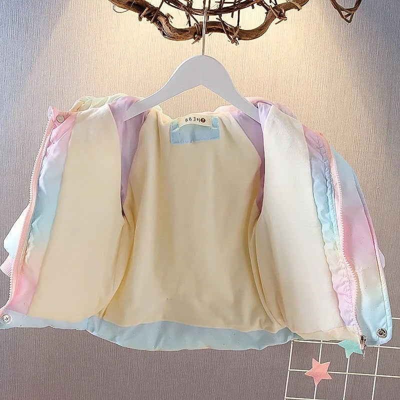 معطف أطفال ملون بأجنحة