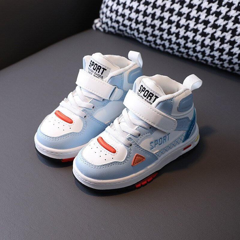 Zapatillas deportivas con velcro