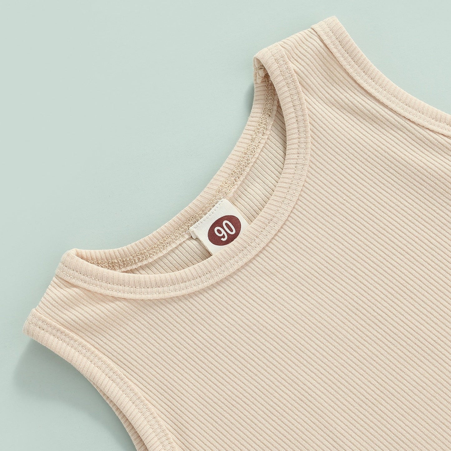 Conjunto de 3 piezas de verano: camiseta de manga larga transparente, camiseta sin mangas y pantalones cortos.