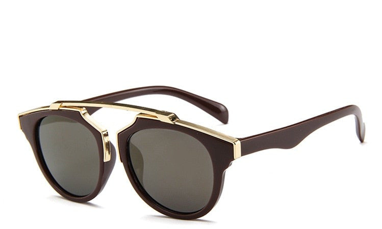 Gafas de sol elegantes y modernas