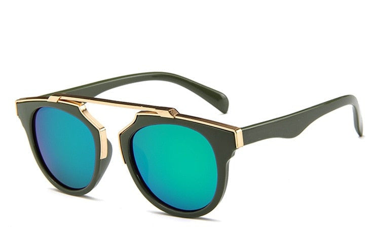 Gafas de sol elegantes y modernas