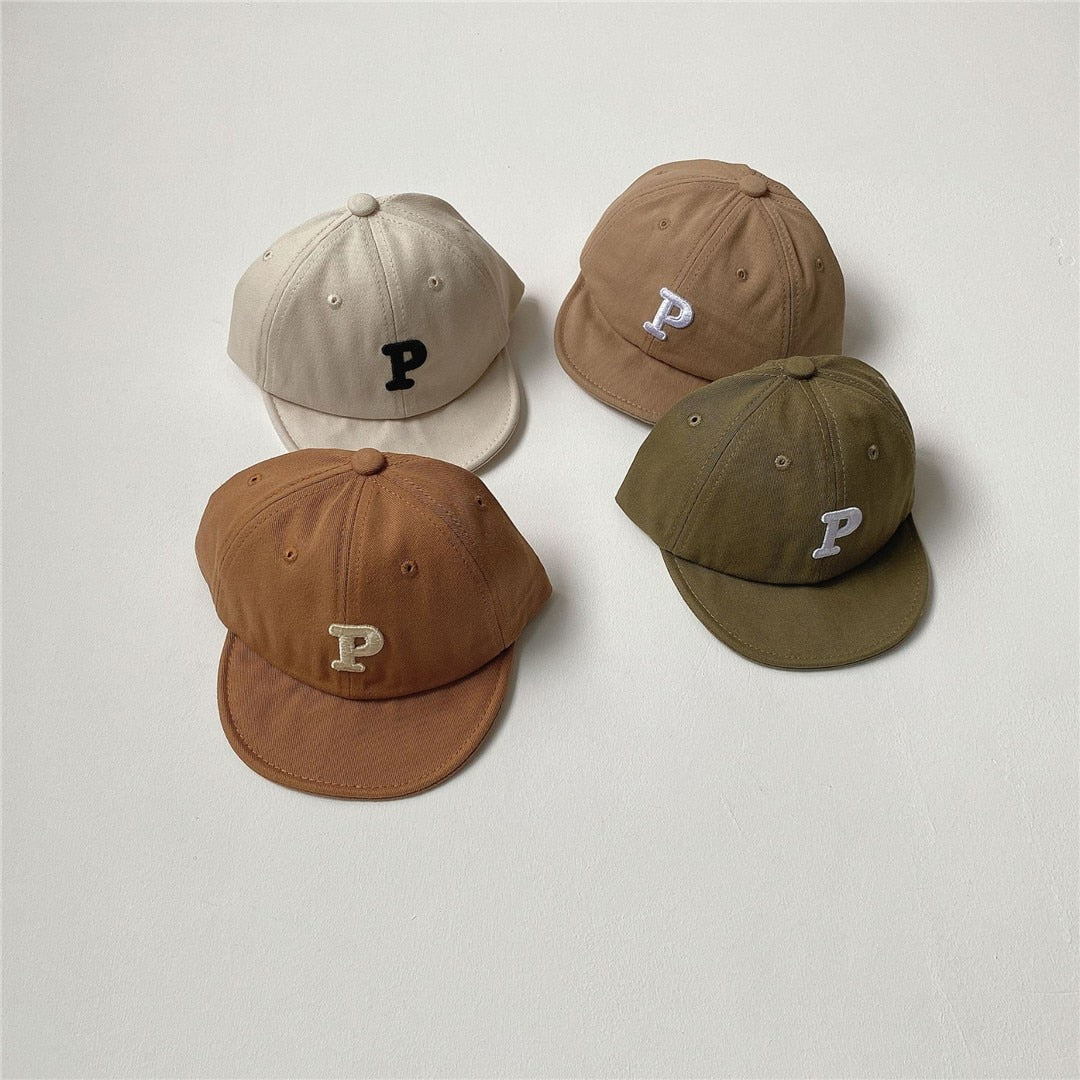 قبعة أطفال "P"