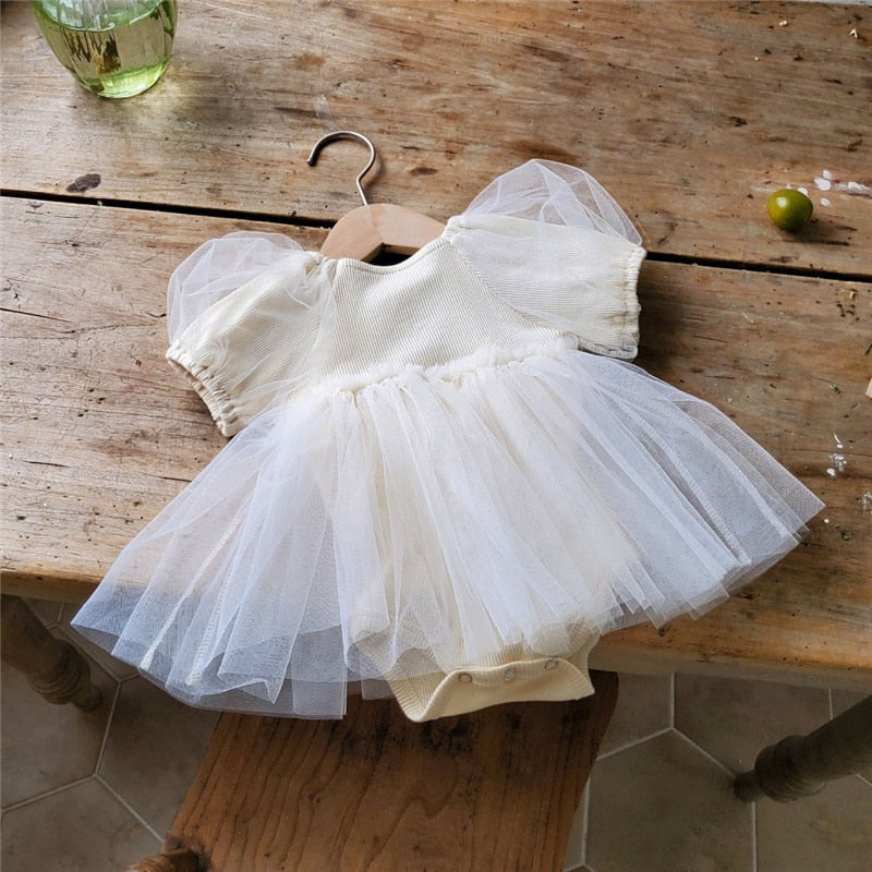 Vestido de tul para bebé