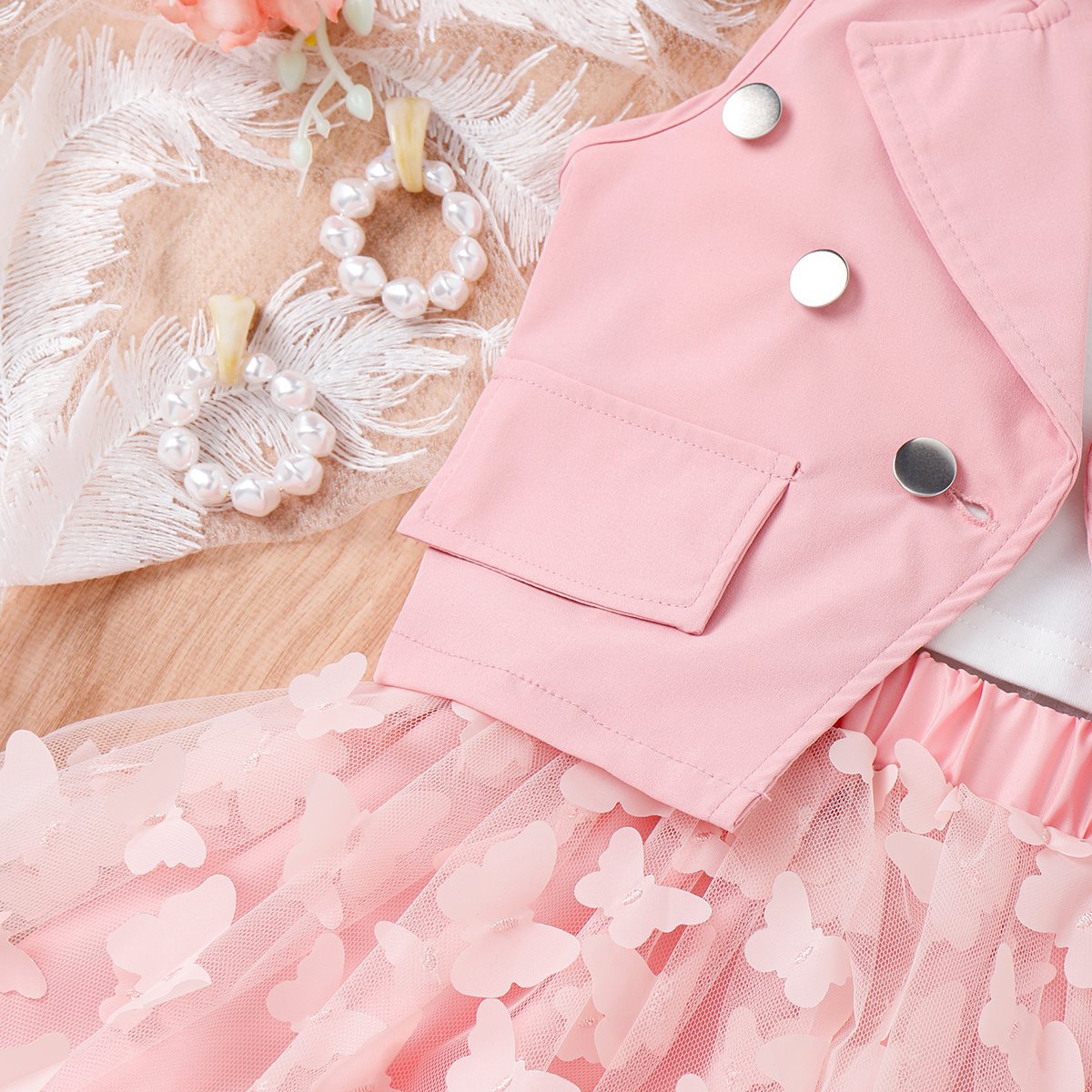 Conjunto de vestido y chaleco de mariposa