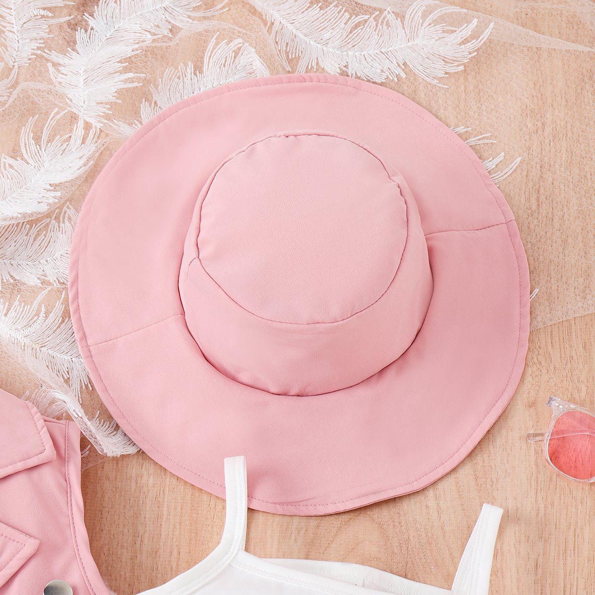 Conjunto de vestido y chaleco de mariposa