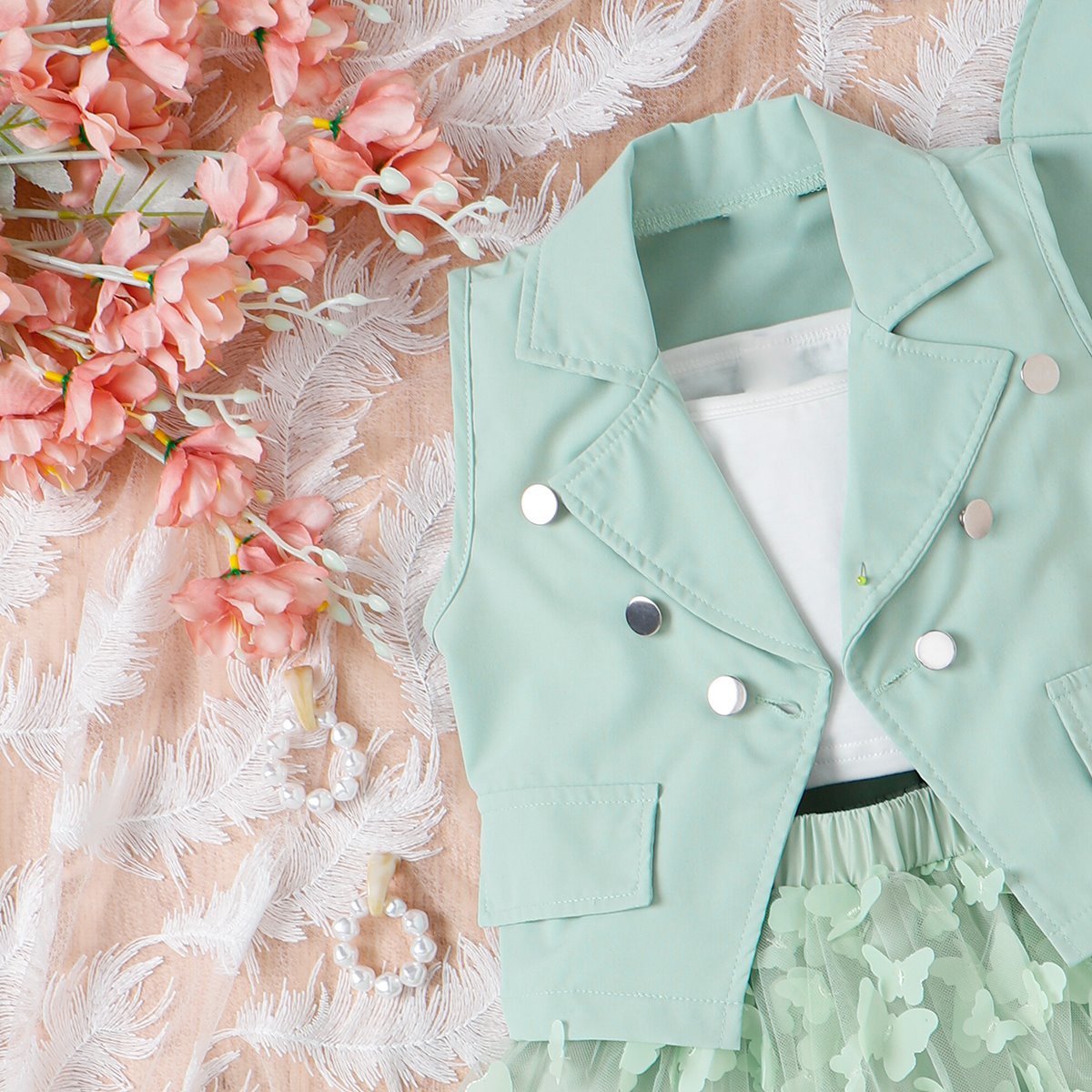 Conjunto de vestido y chaleco de mariposa