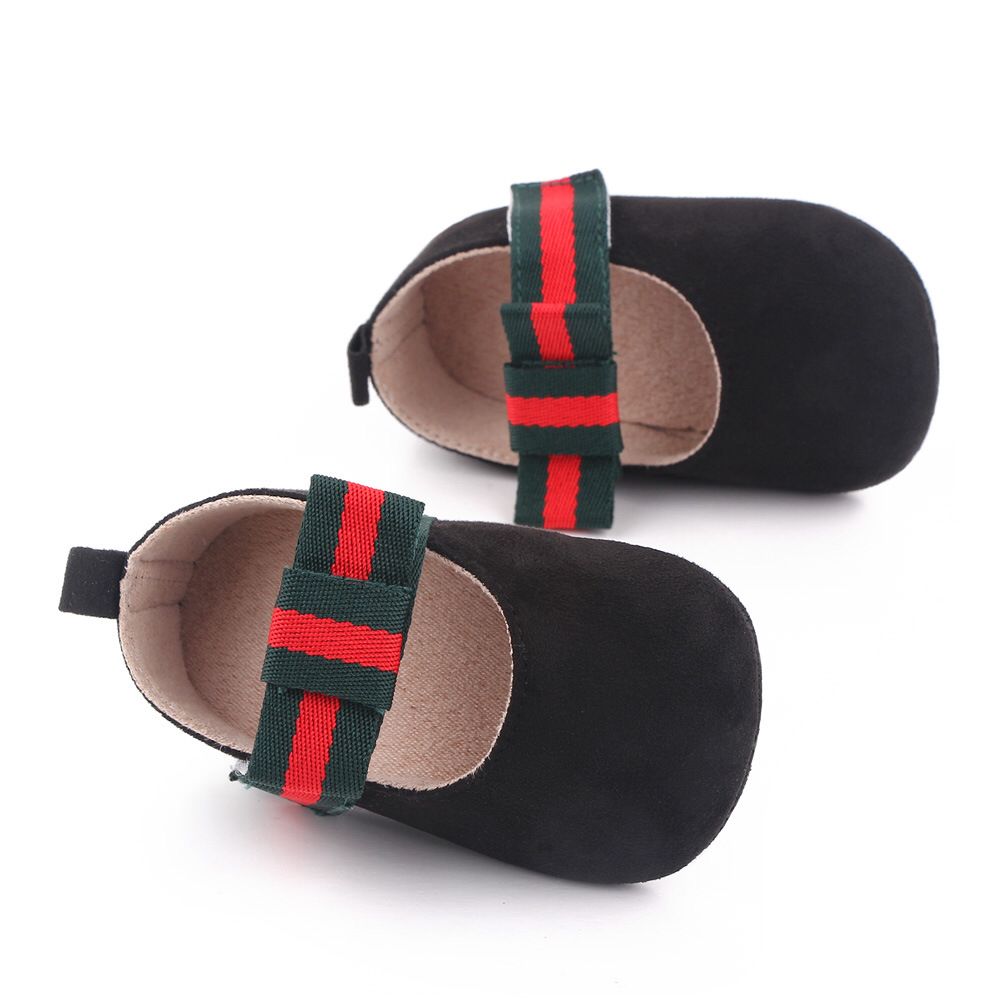 Zapatos con lazo