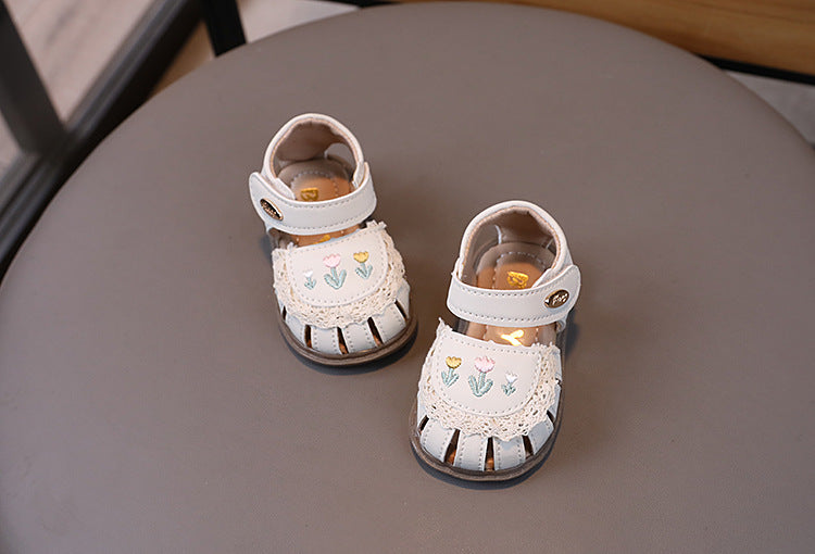 Little Girls' Sandals with Embroidered Flowers
