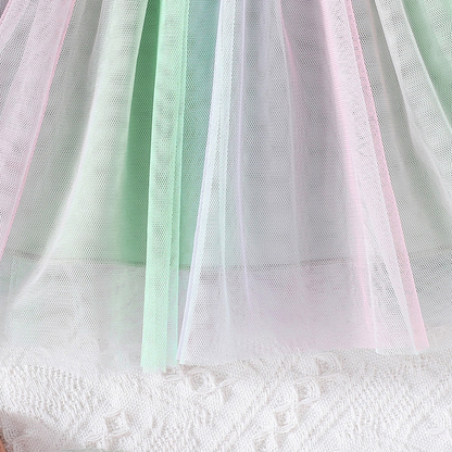 Vestido infantil con lazo y falda colorida