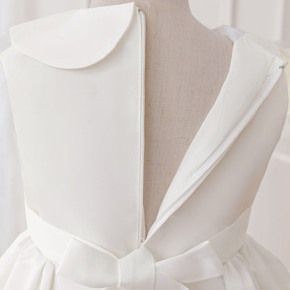 Vestido infantil blanco con cuello 