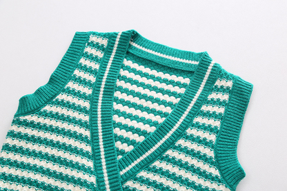 Conjunto de mujer con chaleco de rayas