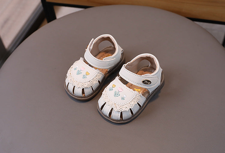 Little Girls' Sandals with Embroidered Flowers
