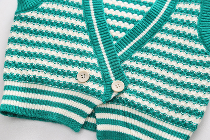 Conjunto de mujer con chaleco de rayas