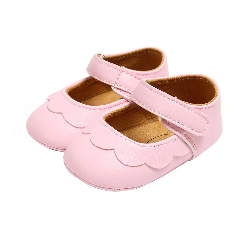 Zapato básico bebé niña con detalles