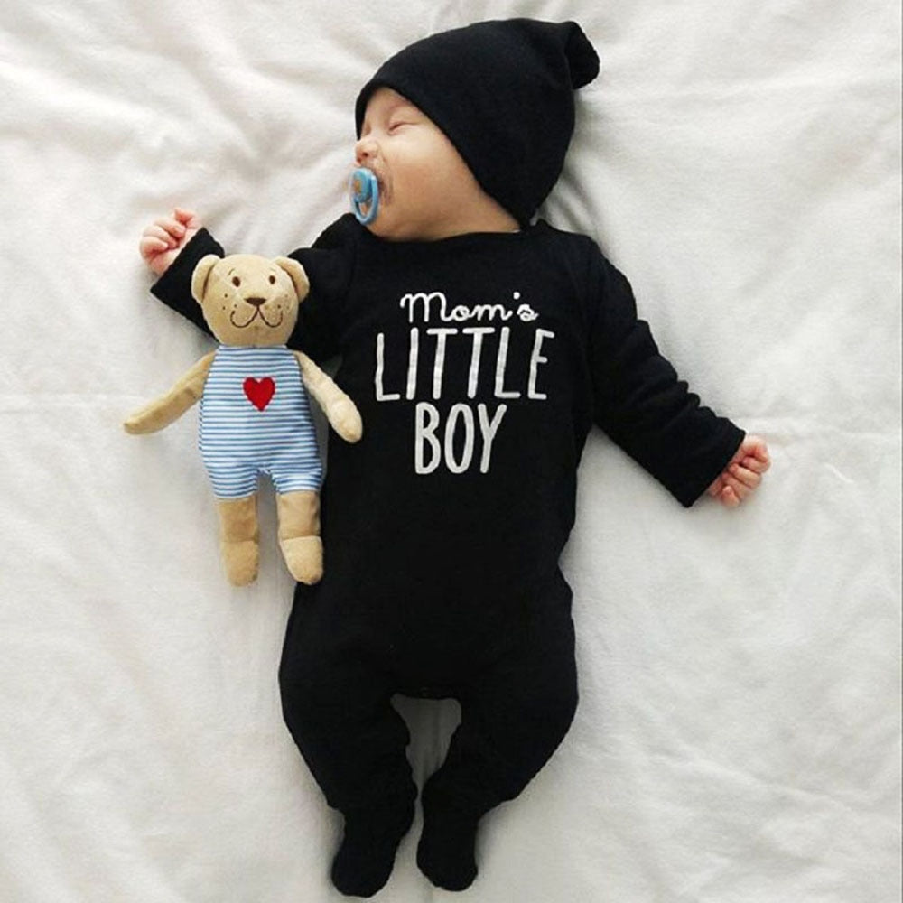 Mono de bebé niño pequeño
