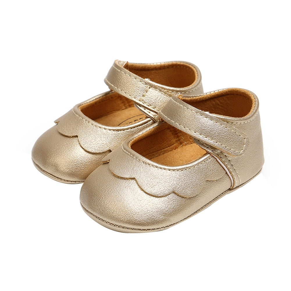 Zapato básico bebé niña con detalles