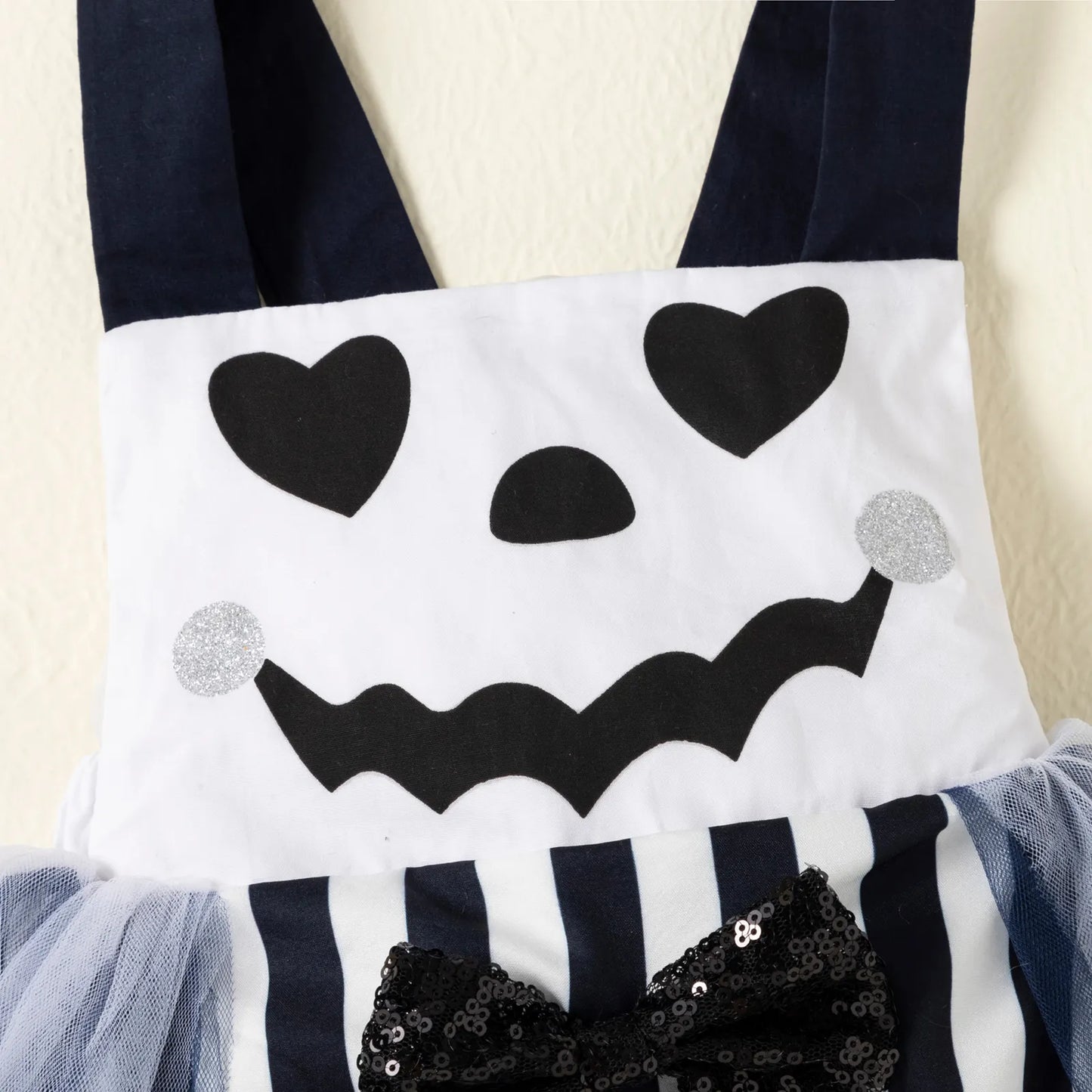 Disfraz de Halloween en blanco y negro