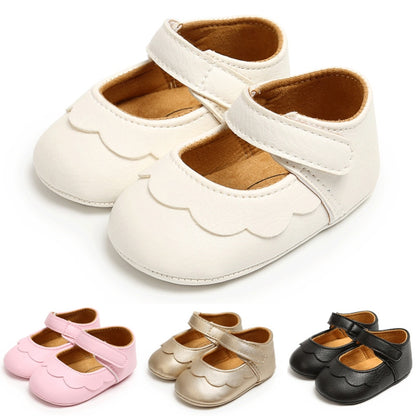 Zapato básico bebé niña con detalles