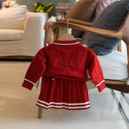 مجموعة أطفال من عقدة اللؤلؤ 