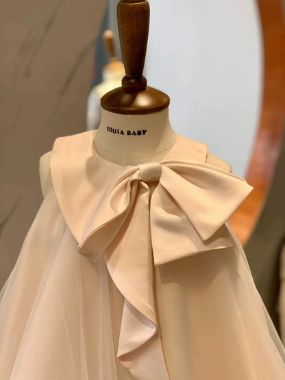 Vestido infantil blanco con lazo 