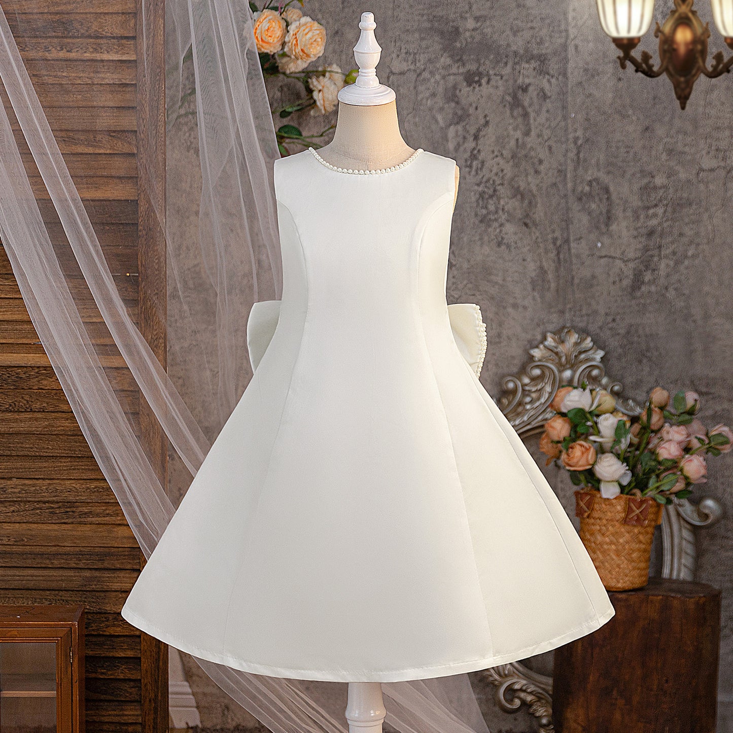 Vestido infantil de perla blanca 