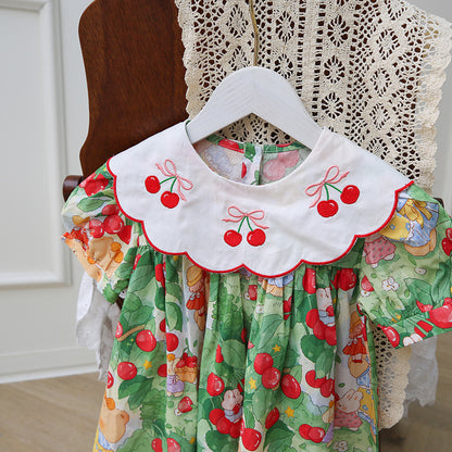 Vestido infantil con cuello de cereza