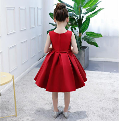 Vestido de fiesta con lazo y camiseta sin mangas 