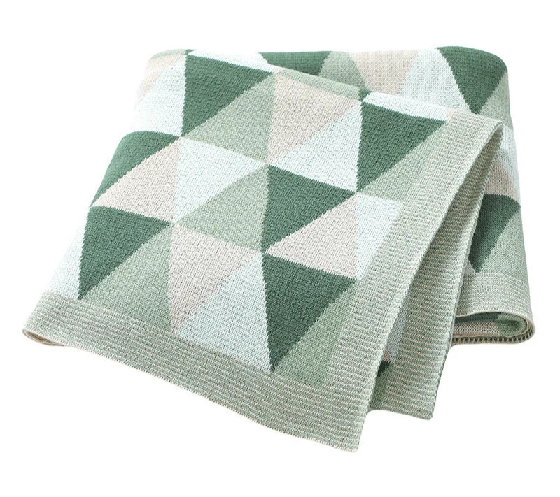 Children's Blanket with Geometric Print