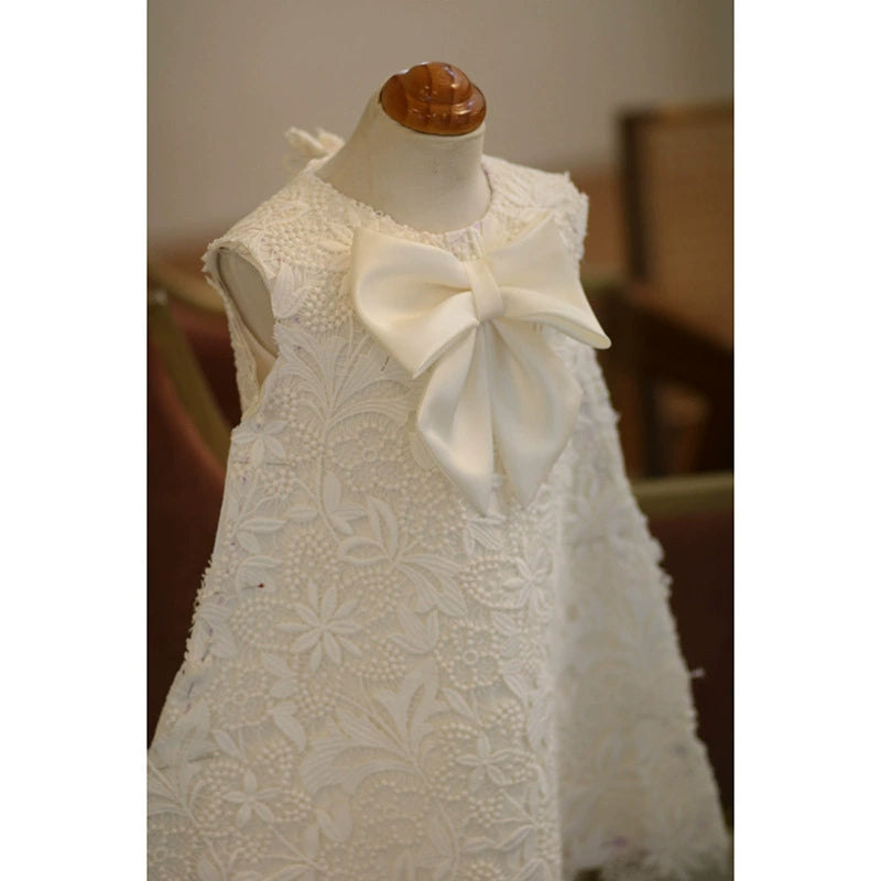 Lace dress with bow for girls