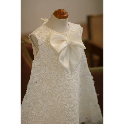 Lace dress with bow for girls