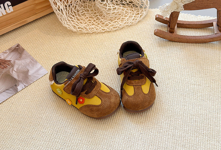 Children's Fashion Sneakers with Little Flowers