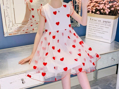 Vestido infantil de tul con corazones pequeños 