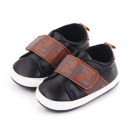 Zapatillas de velcro para niños 