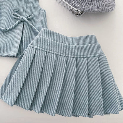 Girls' Set with Lace Collar and Checkered Pattern