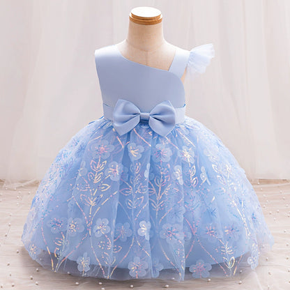 فستان حفلات للأطفال مع زهور وقوس 